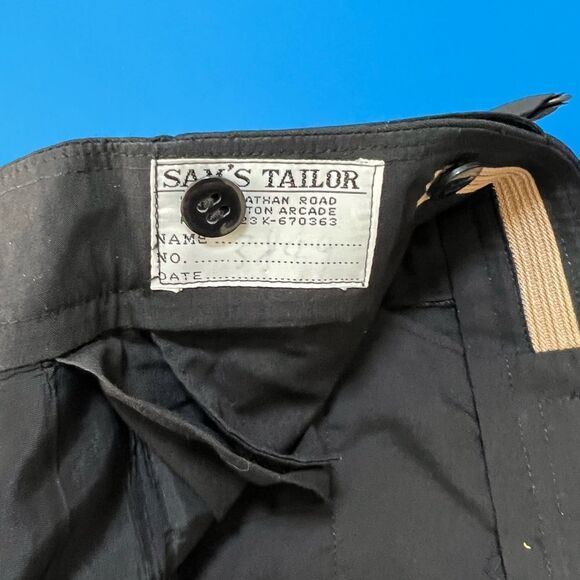 - Men’s Tuxedo. 100% Handmade. Stunning Quality. Size 44L - Picture 4 of 14